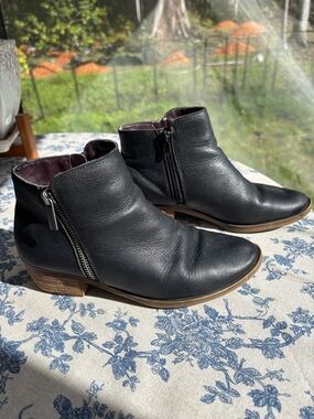 KENSIE Black Leather Ankle Boots with Inside Side Zip